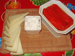Apéro tapas poivrons marinés- chèvre
