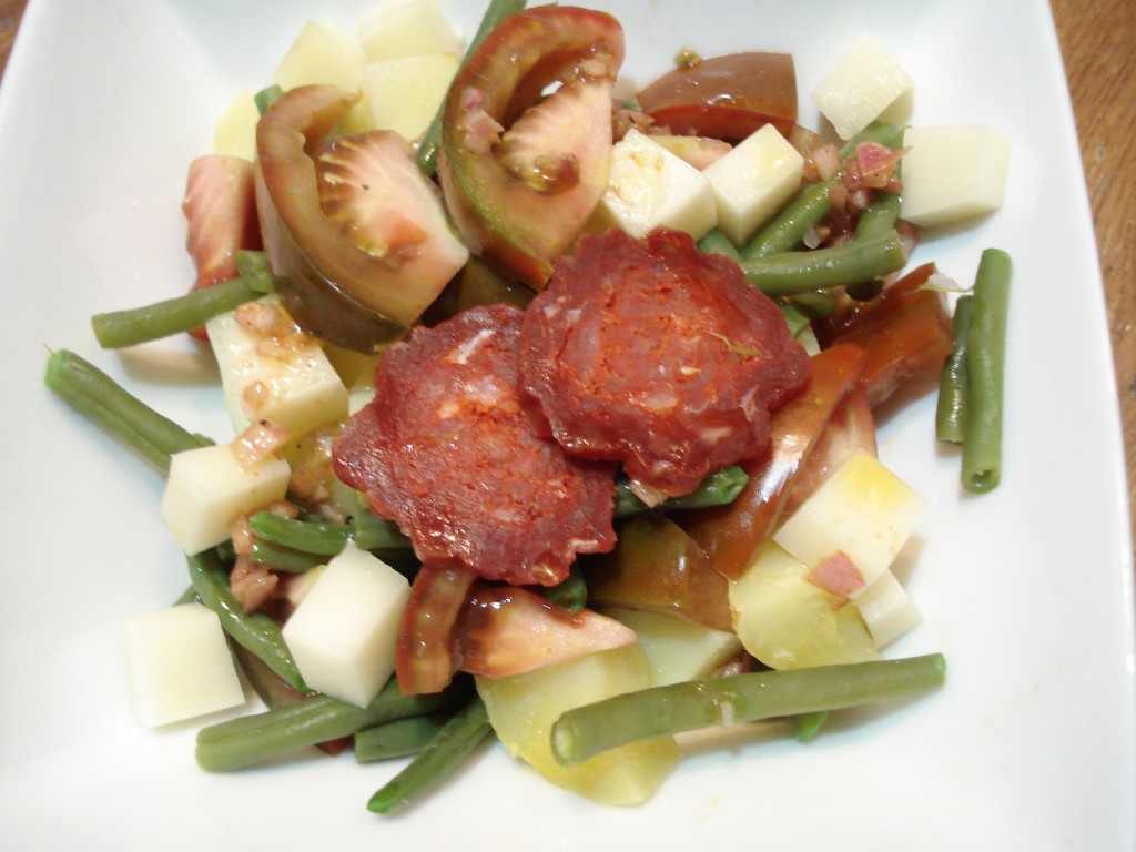 Salade à la vinaigrette de chorizo