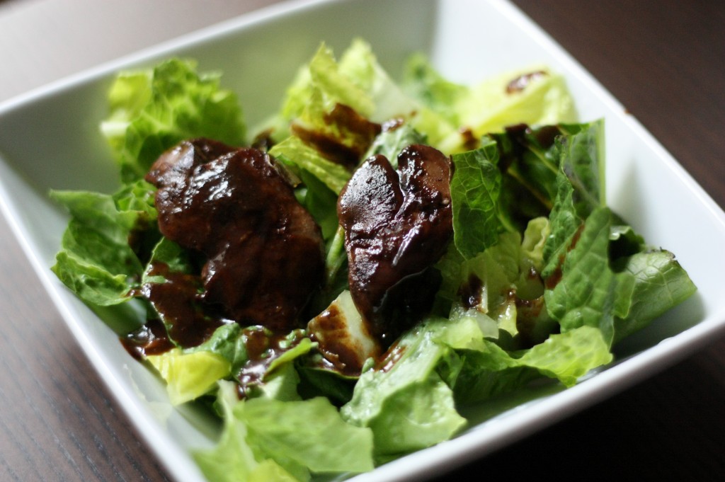 Salade au foies de volaille Recette au vinaigre Clovis (vinaigre de pruneau)