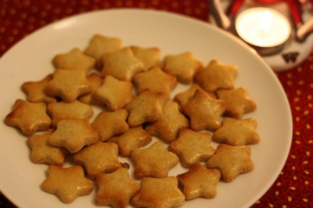 Dorure au lait en poudre Délicieux biscuits de noel aux épices